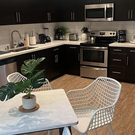 Exceptional Loft Free Parking And Wifi-2